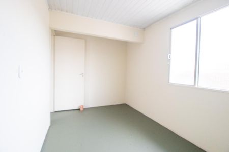 Quarto 2 de casa para alugar com 2 quartos, 50m² em Cidade Industrial, Curitiba
