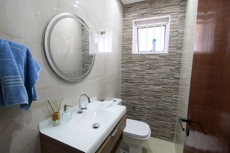 Casa à venda com 130m², 3 quartos e sem vaga Casa à venda com 130m², 3 quartos e sem vagaLavabo