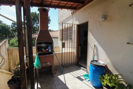 Casa à venda com 130m², 3 quartos e sem vaga Casa à venda com 130m², 3 quartos e sem vagaChurrasqueira