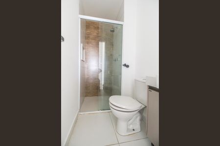 Apartamento à venda com 69m², 3 quartos e 2 vagas Apartamento à venda com 69m², 3 quartos e 2 vagasBanheiro social