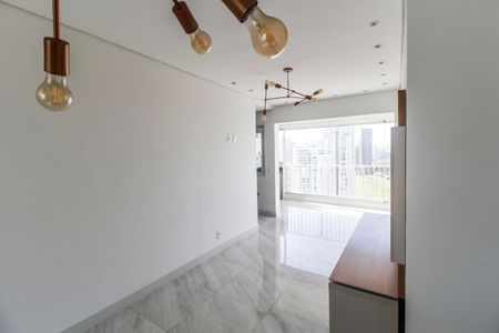 Sala  de apartamento à venda com 3 quartos, 69m² em Alphaville Empresarial, Barueri