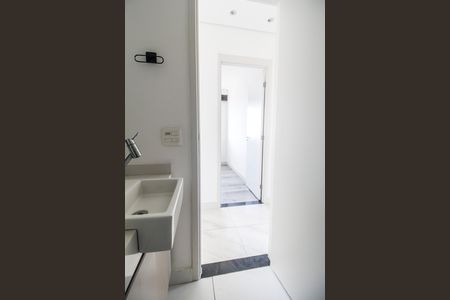 Apartamento à venda com 69m², 3 quartos e 2 vagas Apartamento à venda com 69m², 3 quartos e 2 vagasBanheiro social