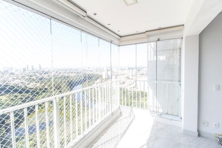 Varanda da Sala  de apartamento à venda com 3 quartos, 69m² em Alphaville Empresarial, Barueri