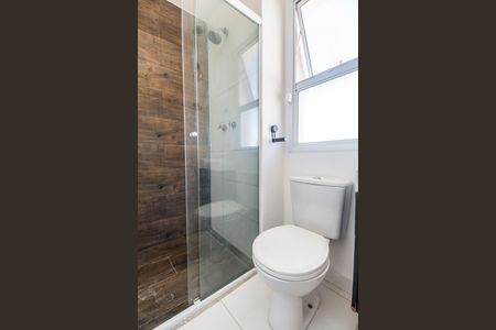 Apartamento à venda com 69m², 3 quartos e 2 vagas Apartamento à venda com 69m², 3 quartos e 2 vagasBanheiro da Suíte