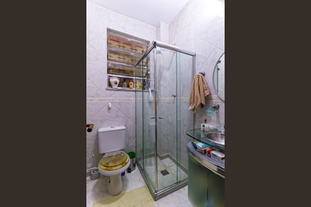 Casa de condomínio à venda com 190m², 3 quartos e 1 vagaBanheiro Social 2