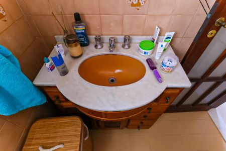 Casa de condomínio à venda com 190m², 3 quartos e 1 vagaBanheiro Social