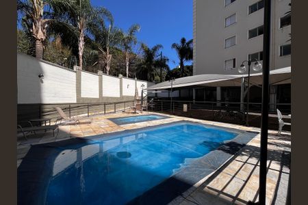 Apartamento à venda com 68m², 3 quartos e 2 vagasPiscina