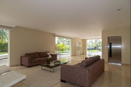 Apartamento à venda com 293m², 3 quartos e 4 vagasÁrea comum - Hall Social