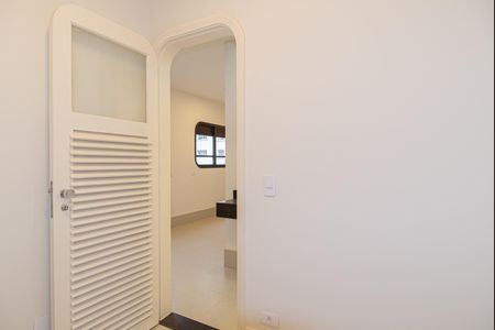 Apartamento à venda com 293m², 3 quartos e 4 vagasQuarto de Serviço