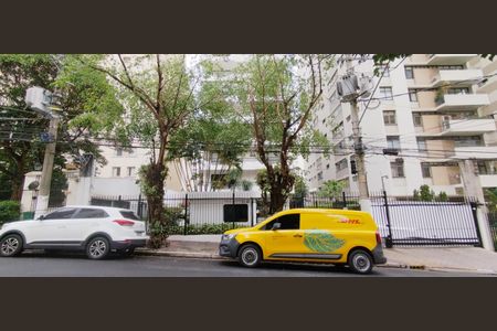 Apartamento à venda com 293m², 3 quartos e 4 vagasFachada
