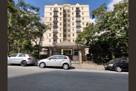 Apartamento à venda com 66m², 2 quartos e 1 vaga Apartamento à venda com 66m², 2 quartos e 1 vagaFachada e portaria