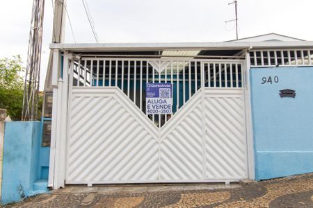 Casa à venda com 70m², 2 quartos e 2 vagas Casa à venda com 70m², 2 quartos e 2 vagasPlaca