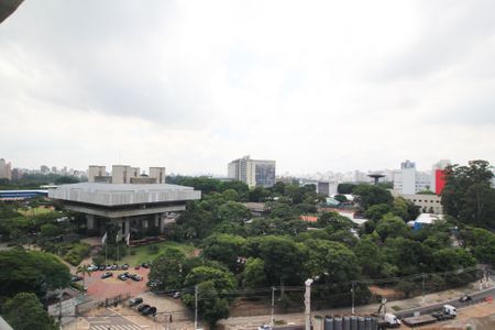 Vista de kitnet/studio para alugar com 1 quarto, 35m² em Indianópolis, São Paulo