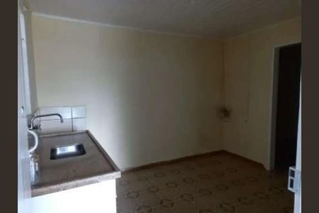 Casa à venda com 253m², 2 quartos e 4 vagasCozinha da casa 2