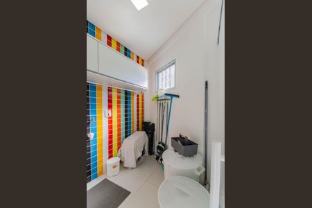 Casa à venda com 100m², 2 quartos e 1 vaga Casa à venda com 100m², 2 quartos e 1 vagaÁrea de Serviço