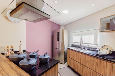 Casa à venda com 100m², 2 quartos e 1 vaga Casa à venda com 100m², 2 quartos e 1 vagaCozinha