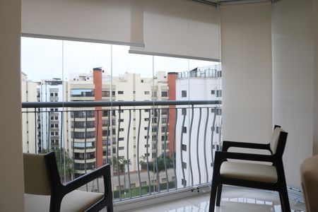 Apartamento à venda com 170m², 2 quartos e 3 vagasSala