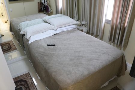 Apartamento à venda com 170m², 2 quartos e 3 vagasQuarto 2