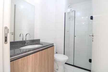 Banheiro de apartamento à venda com 2 quartos, 34m² em Jurubatuba, São Paulo