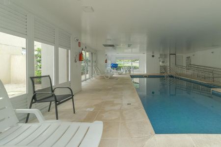 Apartamento à venda com 57m², 2 quartos e 1 vaga Apartamento à venda com 57m², 2 quartos e 1 vagaÁrea comum - Piscina Coberta