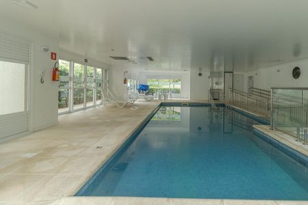 Apartamento à venda com 57m², 2 quartos e 1 vaga Apartamento à venda com 57m², 2 quartos e 1 vagaÁrea comum - Piscina Coberta