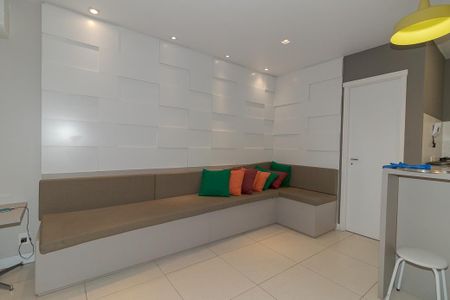 Apartamento à venda com 57m², 2 quartos e 1 vaga Apartamento à venda com 57m², 2 quartos e 1 vagaÁrea comum - Salão de festas