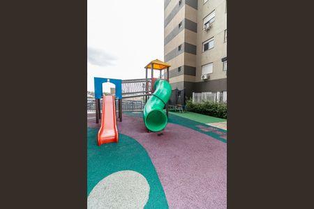 Apartamento à venda com 57m², 2 quartos e 1 vaga Apartamento à venda com 57m², 2 quartos e 1 vagaÁrea comum - Playground