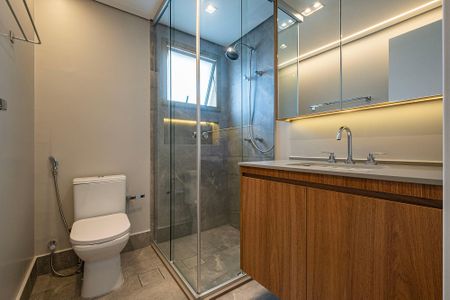 Apartamento para alugar com 86m², 2 quartos e 1 vaga Apartamento para alugar com 86m², 2 quartos e 1 vagaBanheiro da Suíte