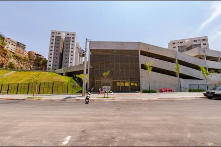 Apartamento para alugar com 50m², 2 quartos e 1 vagaFachada