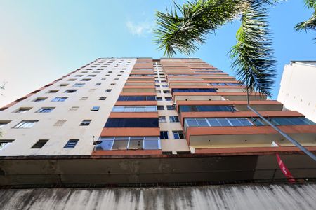 Apartamento à venda com 69m², 2 quartos e sem vagaFachada