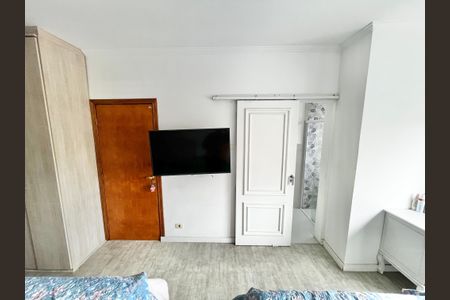 Apartamento para alugar com 180m², 3 quartos e sem vagaQuarto Suíte