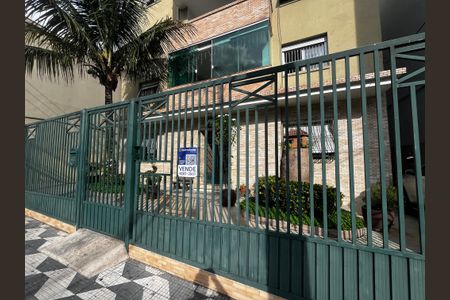 Apartamento para alugar com 180m², 3 quartos e sem vagaFachada