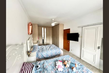 Apartamento para alugar com 180m², 3 quartos e sem vagaQuarto Suíte