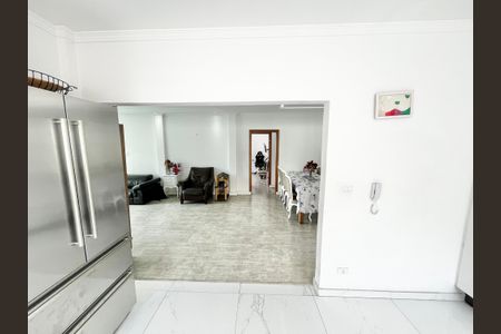 Apartamento para alugar com 180m², 3 quartos e sem vagaCozinha