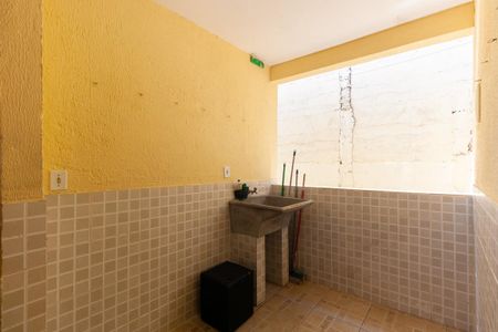 Casa para alugar com 70m², 2 quartos e sem vagaÁrea de Serviço