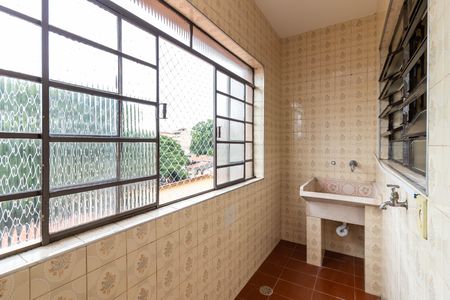 Área de Serviço de casa para alugar com 3 quartos, 200m² em Vila Maria Luisa, São Paulo
