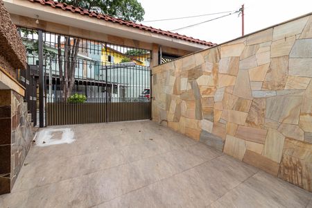 Casa para alugar com 200m², 3 quartos e 2 vagas Casa para alugar com 200m², 3 quartos e 2 vagasGaragem