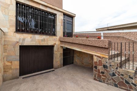 Casa para alugar com 200m², 3 quartos e 2 vagas Casa para alugar com 200m², 3 quartos e 2 vagasGaragem