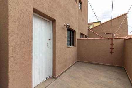 Quintal de casa para alugar com 3 quartos, 200m² em Vila Maria Luisa, São Paulo