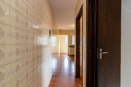 Casa para alugar com 200m², 3 quartos e 2 vagas Casa para alugar com 200m², 3 quartos e 2 vagasCorredor do Térreo