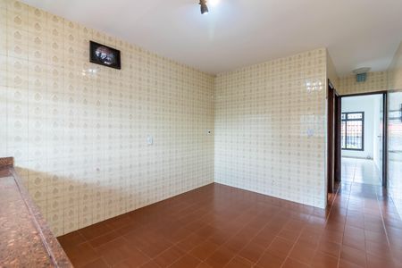 Casa para alugar com 200m², 3 quartos e 2 vagas Casa para alugar com 200m², 3 quartos e 2 vagasCozinha