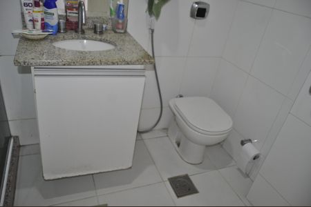 Apartamento à venda com 78m², 3 quartos e 1 vagaBanheiro Social