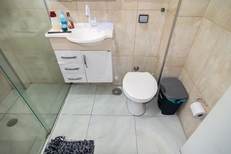 Banheiro social de kitnet/studio para alugar com 0 quarto, 45m² em Bela Vista, São Paulo