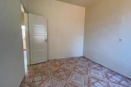 Quarto 2 de casa para alugar com 2 quartos, 70m² em Vila Flávia, Duque de Caxias