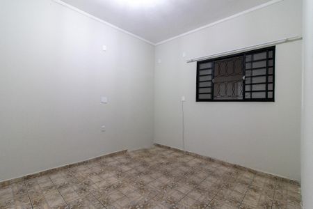 Casa à venda com 220m², 4 quartos e 4 vagas Casa à venda com 220m², 4 quartos e 4 vagasQuarto 4