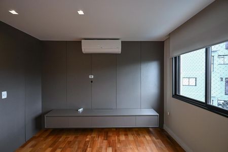 Sala de Tv de apartamento para alugar com 2 quartos, 105m² em Vila Andrade, São Paulo