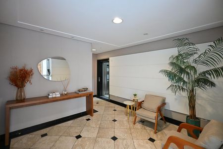 Hall Social de apartamento para alugar com 2 quartos, 105m² em Vila Andrade, São Paulo