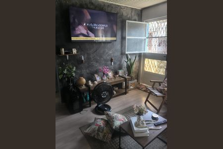 Sala de casa à venda com 3 quartos, 65m² em Jardim Carvalho, Porto Alegre