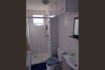 Banheiro de apartamento para alugar com 2 quartos, 47m² em Jardim Maria Estela, São Paulo