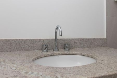 Banheiro de apartamento para alugar com 1 quarto, 25m² em Cidade Baixa, Porto Alegre